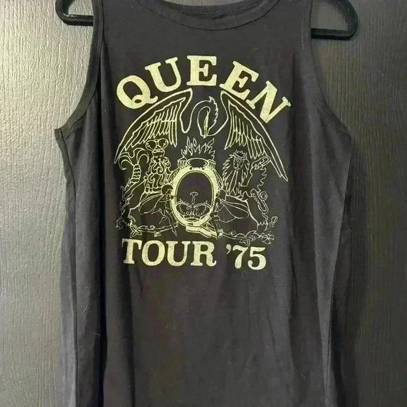 Official QUEENS merch tank top - Picture 1 of 7